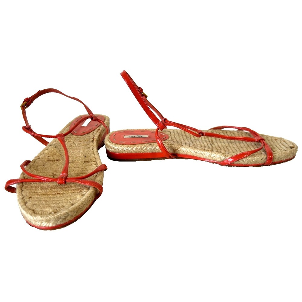 Badgley Mischka Red Patent Leather Espadrille Flat Sandals